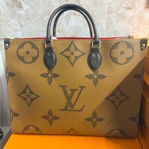 Louis Vuitton Tan and Black Monogram Tote